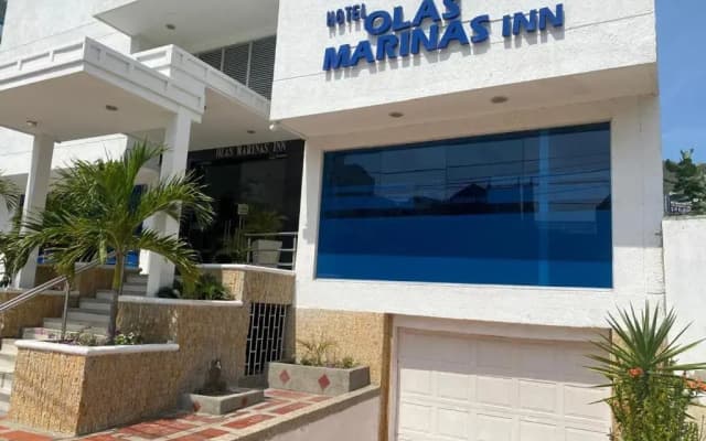 Hotel Olas Marinas Inn