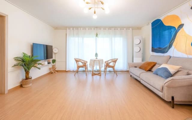Taean Withdog Aegyeonspa Poolvilla