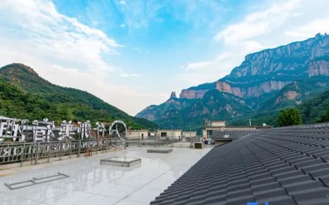 QIANNA HOTEL GLORIOUS (Xinxiang Baligou)