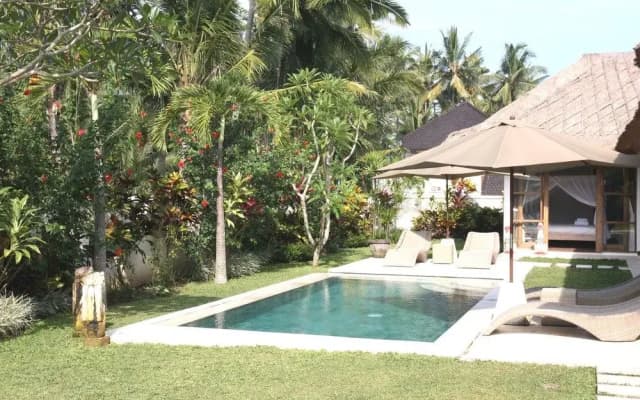 Villa Candi Kecil 1