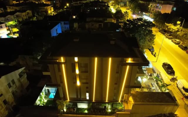 Ayayorgi̇ Homes & Hotels