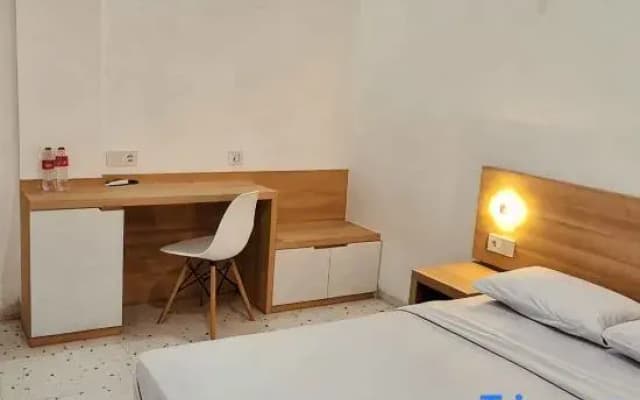 Max Coliving
