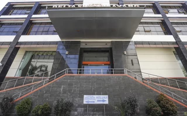 Collection O 90724 Hotel Sinar Sidoarjo
