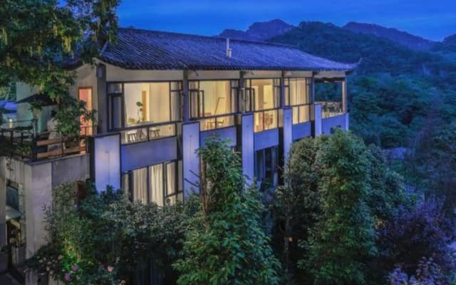 Qingcheng Mountain - Luxury Wuliuzhuang