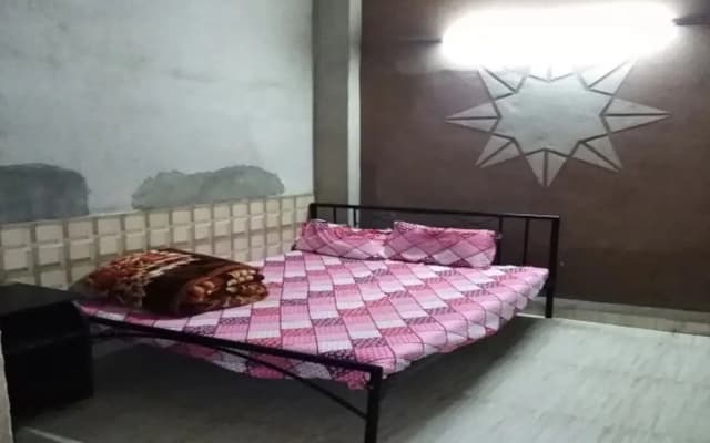 Goroomgo Sidhu Guest House Amritsar