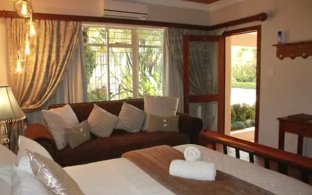 Lamor Guest House