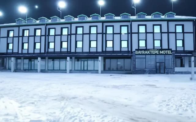 Bayraktepe Snow Hotel