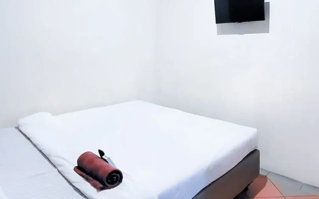 Kasmaran Guest House by OYO Rooms