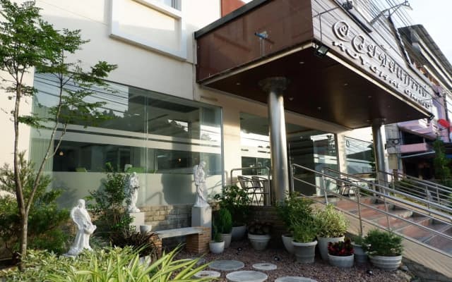 Auychai Grand Hotel