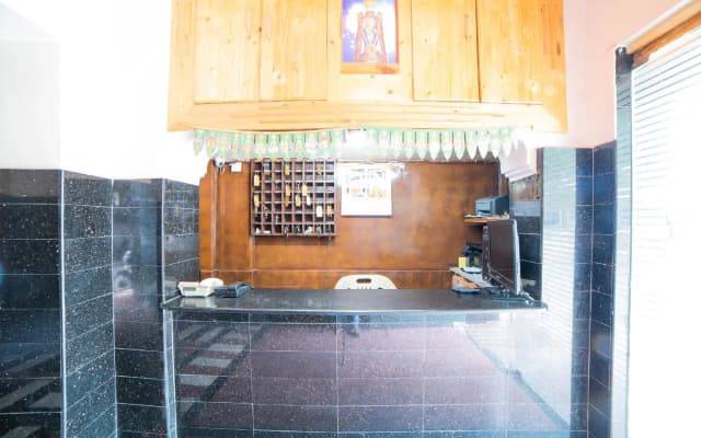 Sree Radha Lodge by OYO Rooms