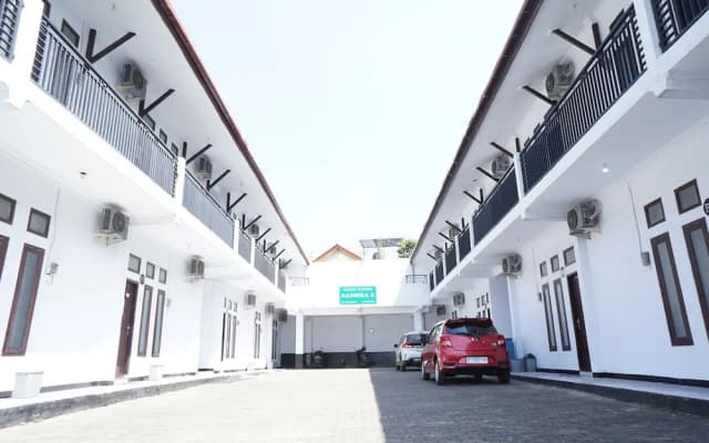 OYO Life 92886 Rumah Nyaman Radhika 2 Syariah