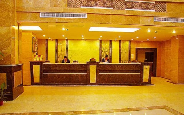 Huangting Holiday Inn(惠东皇庭假日酒店)