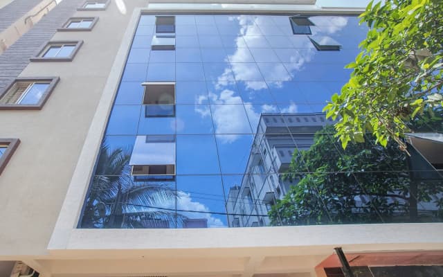 OYO 10480 Hotel PMR