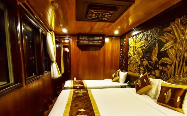 Renea Cruises Halong