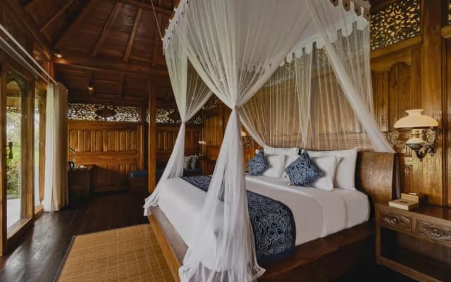 Airsania Ubud Antique Villas