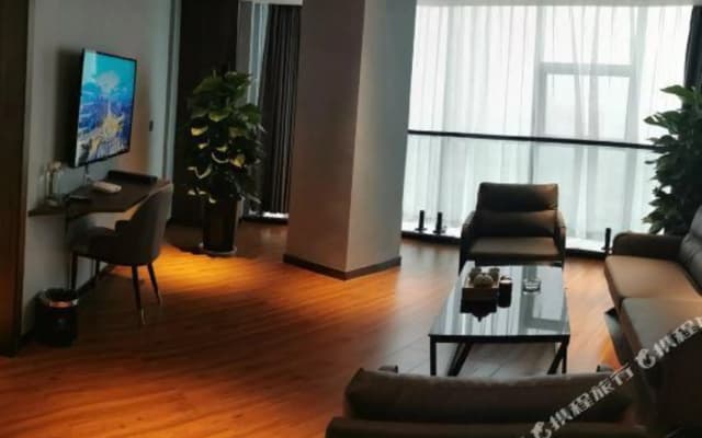 Zhumadian Ruihai Business Hotel
