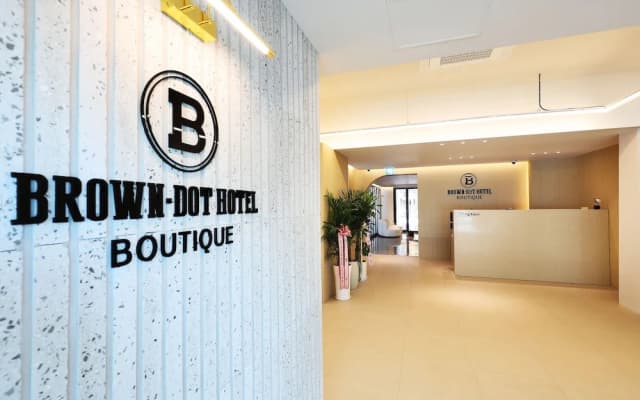Browndot Airport New Town