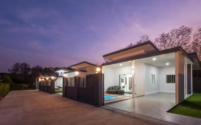 Lark Pool Villa Krabi