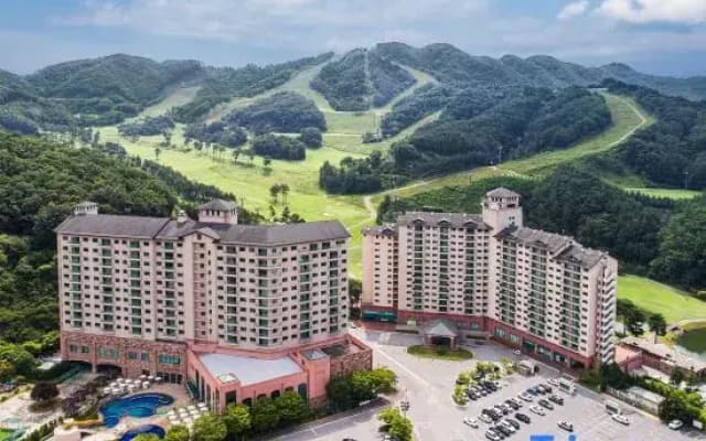 Oak Valley Resort Hills Village