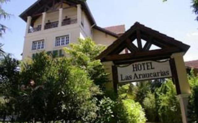 Las Araucarias