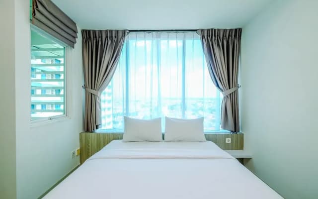 Fully Furnished With Comfy Design Studio Grand Kamala Lagoon Apartment