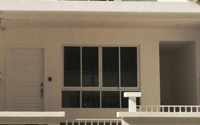 Island Hostel Bayan Lepas Airport