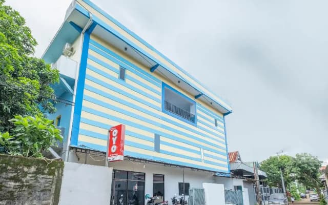 Hotel O RF Homestay