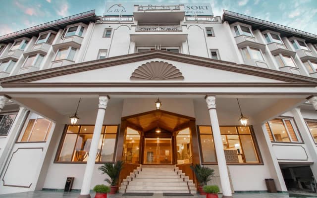 Larisa Resort Shimla