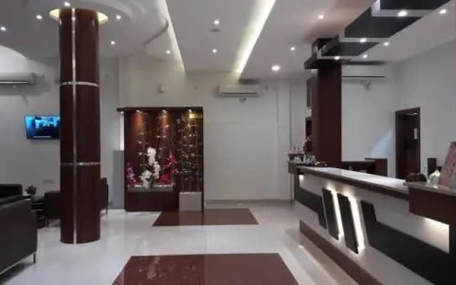 Seventeen Hotel