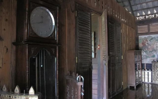 Ayothaya Riverside House