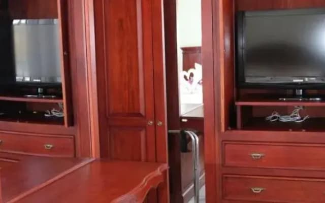 Casa Conde Hotel & Suites
