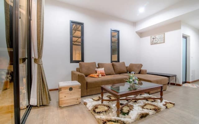 Hani Pool Villa