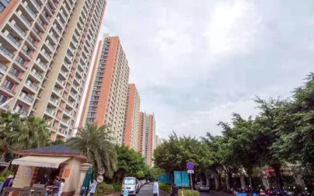 Beihai Yintan Linggan Seaview Homestay (International Passenger Transport Terminal Shop)