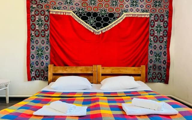 DADOW Guesthouse