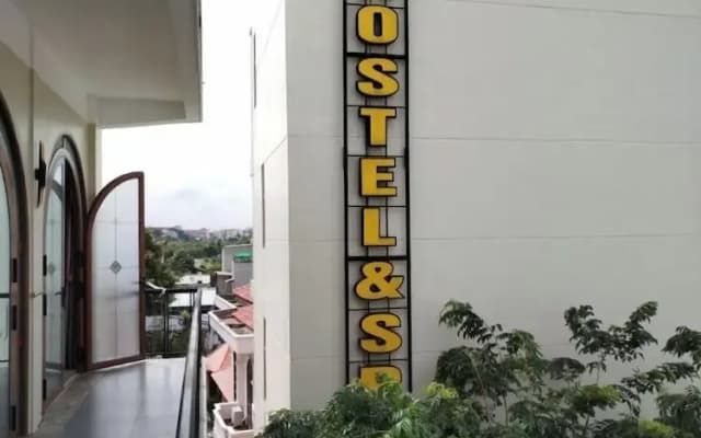 KQ Hostel