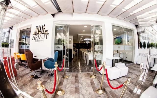 Hotel Arvut Collection