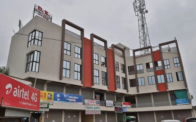 OYO 37477 D K Guest House