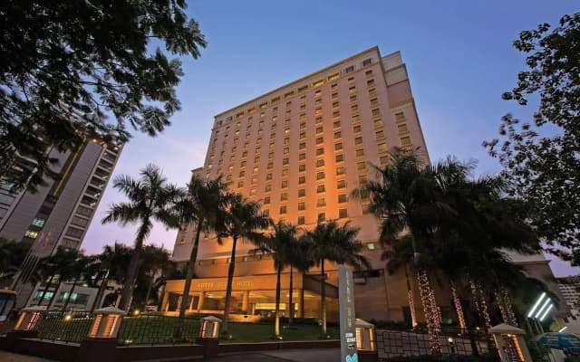 Lotte Hotel Saigon