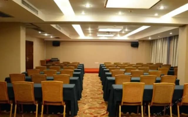 Jasper International Hotel