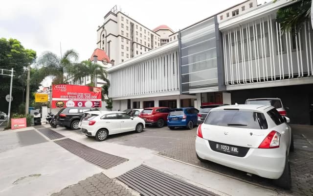 Cherry Homes Express Hotel