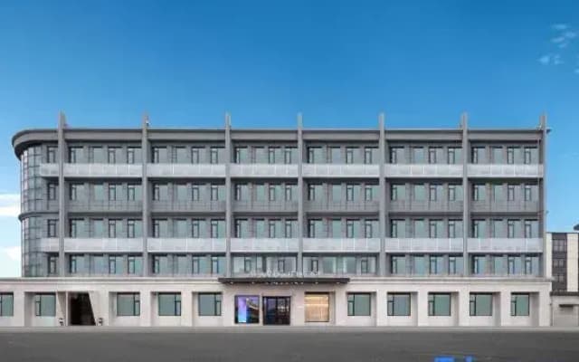 Changzhou Economic Development Zone Science and Technology Innovation Center Light Residence Hotel