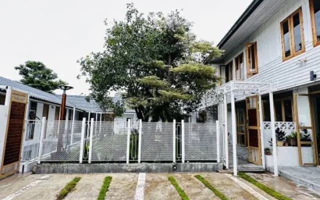 Sherva101 Home and Hostel