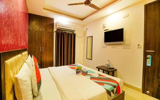 FabHotel TP Suites