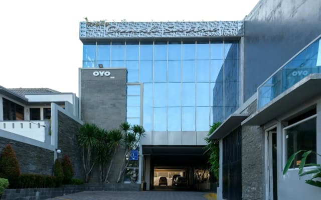 OYO 825 Grand Omah Sastro