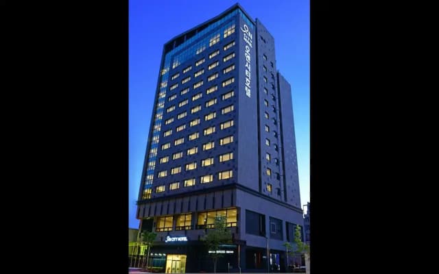 ON City Hotel