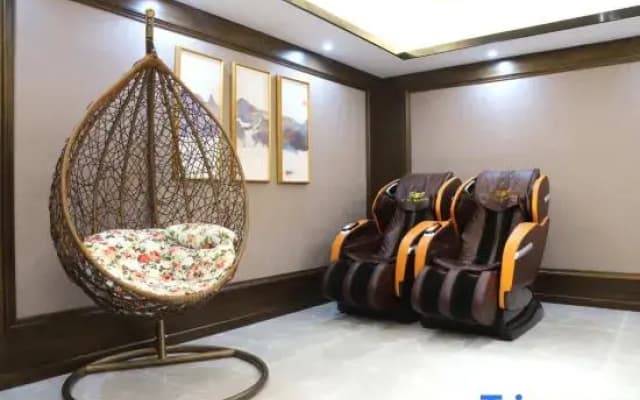 Ruixi International Hotel (Guang'an Railway Station Branch)