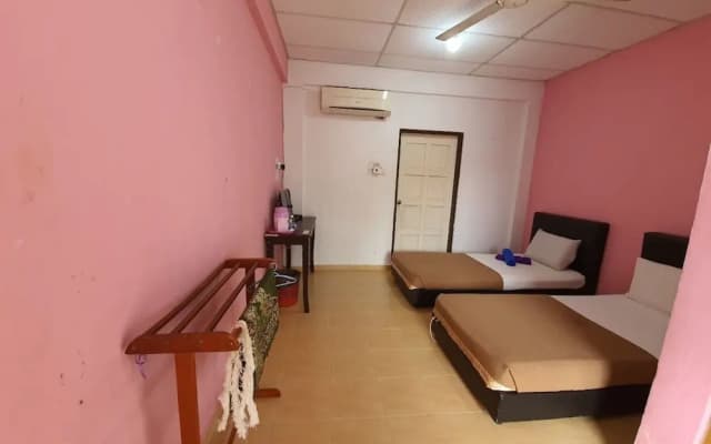 OYO 90410 D'Geting Beach Resort
