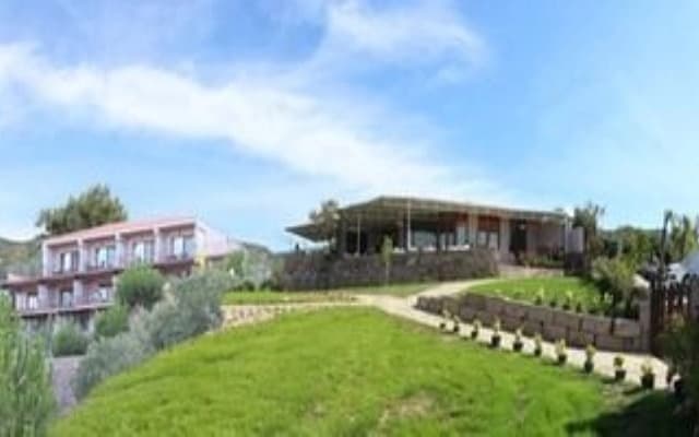 Assos Mitillini Butik Otel