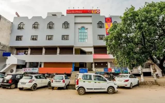 Hotel Devi Palace