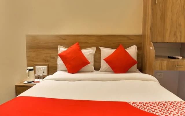 Hotel Terminus Square by OYO